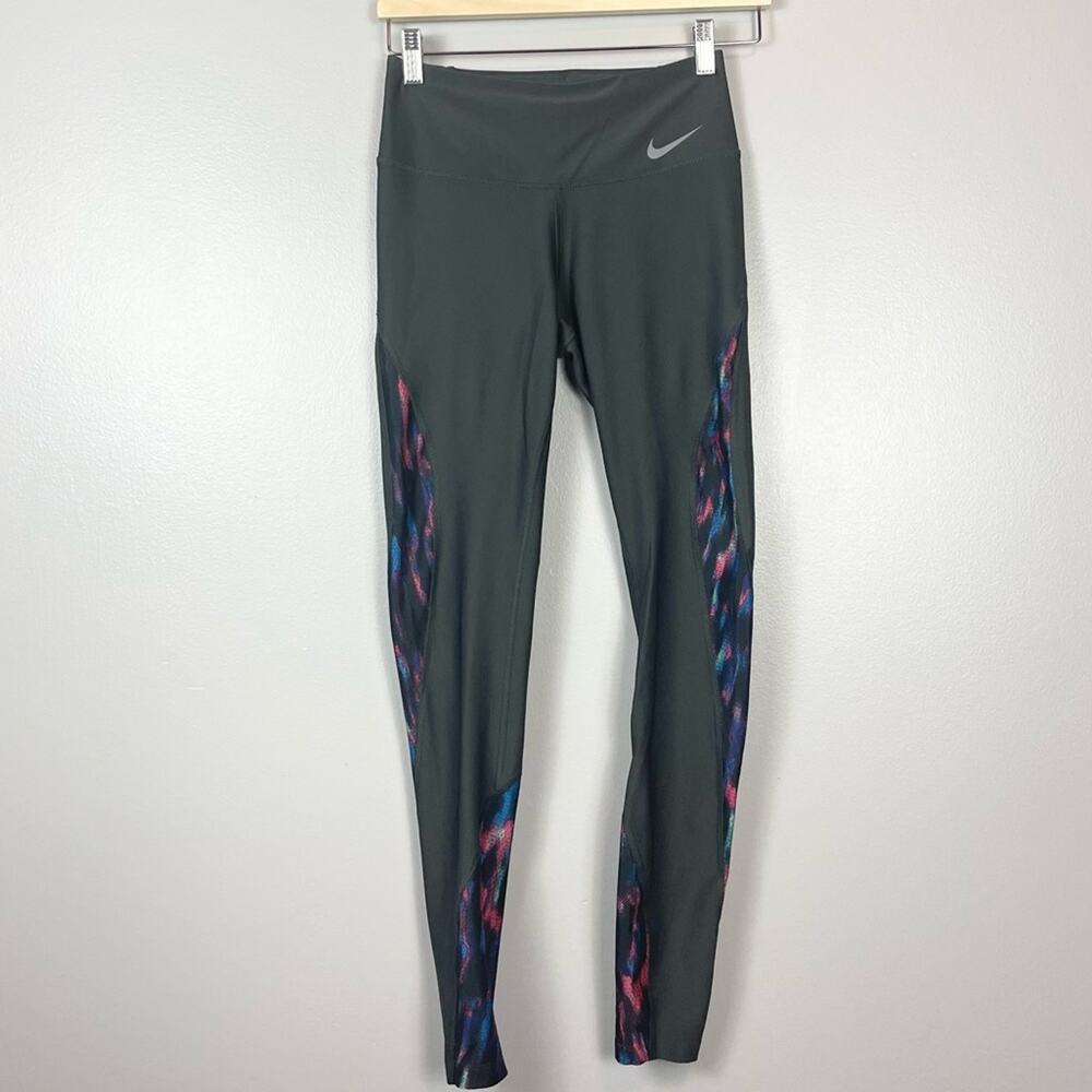 Nike Dri-Fit Full Length Athletic Leggings Woman’s size XS Gray